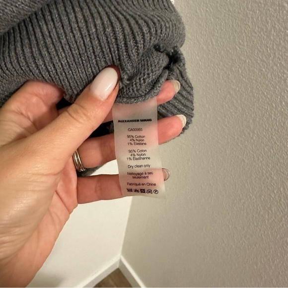 T Alexander Wang Raw Edge V-Neck Longer Length Sweater Gray Size XS Women’s - Picture 9 of 9